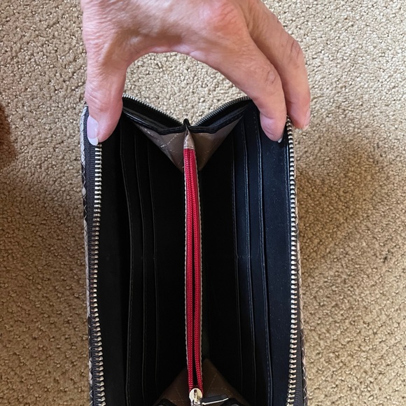 Leather purse let. Snake print. - Picture 2 of 3